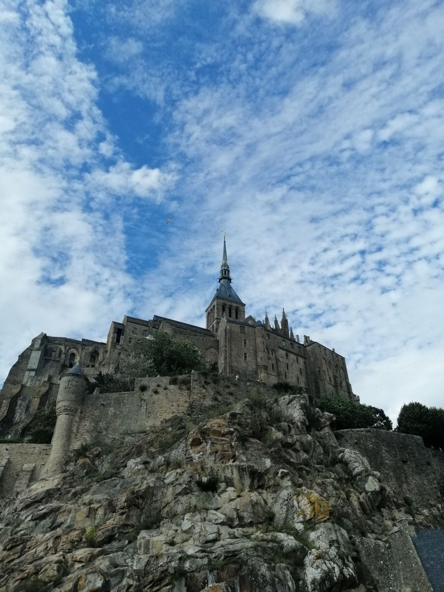 Laure Etienne - Photo du Mont Saint-Michel vu du pied